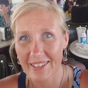 Meet your Posher, Pamela